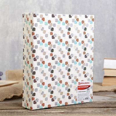 Фотоальбом BRAUBERG на 200 фотографий 10х15 см "Друзья"