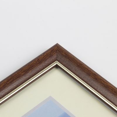 Фоторамка для фото 15х21 см Simple под тёмное дерево с золотистым тиснением