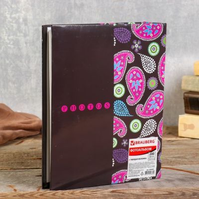 Фотоальбом BRAUBERG на 200 фотографий 10х15 см "Пейсли"