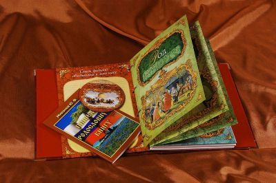 Родословная книга КЛАССИЧЕСКАЯ ВИШНЕВАЯ (24,5х31,5х5 см) под кожу