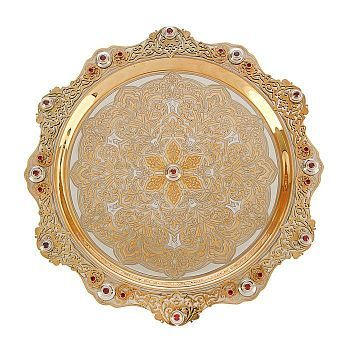 Блюдо украшенное