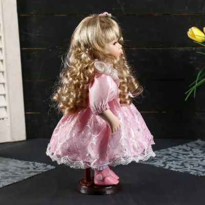 Кукла коллекционная керамика "Валечка в розовом платье с кружевом" 30 см