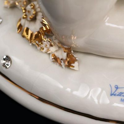 Статуэтка "Херувим с ракушкой" правосторонняя