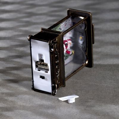 Светодиодная фигура «Дед Мороз и ёлка» 7.6 × 13.5 × 3.2 см, пластик, батарейки AG13х3, свечение тёплое белое