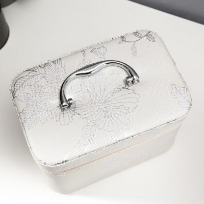 Шкатулка кожзам для косметики "Цветы серебро" н-р 3 шт 10,5х10,5х18,5 14х13х21 16,5х23х15 см   51444