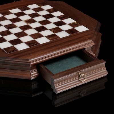 Доска шахматная с контейнером, диаметр клетки 3,7 см