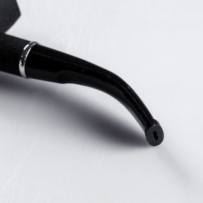 Трубка "Командор" с черным резным раструбом, 14 см