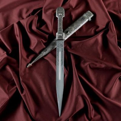 Кинжал сувенирный К-03в мельхиоре, ножны украшены кавказским орнаментом, чеканка, гравировка