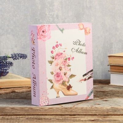 Фотоальбом на 80 фото 10х15 см "Цветы и обувь" в коробке, блёстки МИКС 23х19х5 см