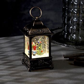 Светодиодная фигура «Фонарь с ребёнком и ёлкой» 7.5 × 13.5 × 7.5 см, пластик, блёстки, батарейки АААх3 (не в комплекте), свечение тёплое белое