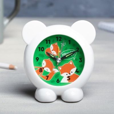 Будильник с ушками «Привет!» 9 х 10.5 см