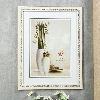 Фоторамка пластик 30х40 "Белая с золотым узором" 43,4х33,4х1 см