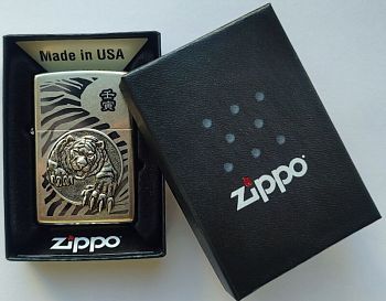 Зажигалка ZIPPO 207 с эмблемой в виде тигра и c двухсторонним рисунком