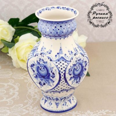 Ваза , гжель, фарфор, автор Окулова h=20 см