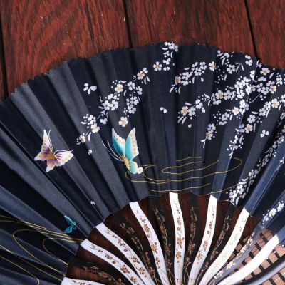 Веер пластик, текстиль "Бабочки и цветы" изгиб МИКС 21 см