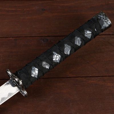 Сув. изделие катаны 2в1 на подставке, ножны кожзам, цветы серые 47/70см