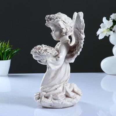 Фигура "Ангел с чашей цветов" состаренный 18х19х31см