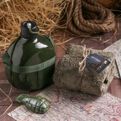 Набор "Самому крутому", фляжка 1л, мыло 40 г, полотенце