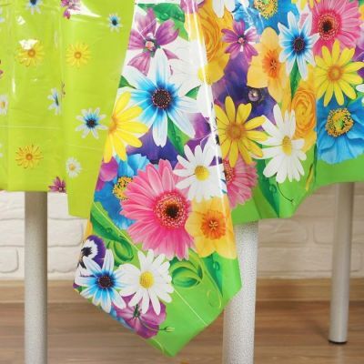 Скатерть «Цветочная поляна», 120х220 см, 35 мкм