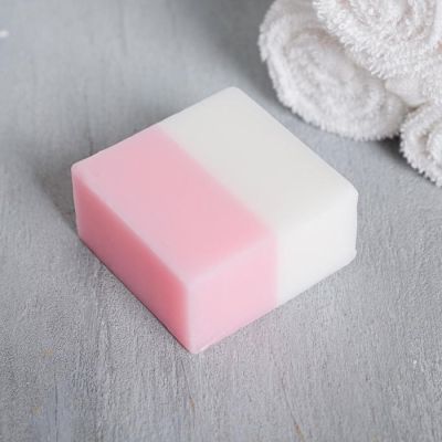 Набор Shine bright мыльные лепестки, мыло, полотенце