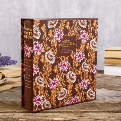 Фотоальбом на 100 фото 13х18 см "Сказочные цветы" золот.обводка, в коробке МИКС 21х19х5,5см