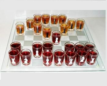 Настольные игры "Пьяные шахматы" большие (35 х 35 см) стекло