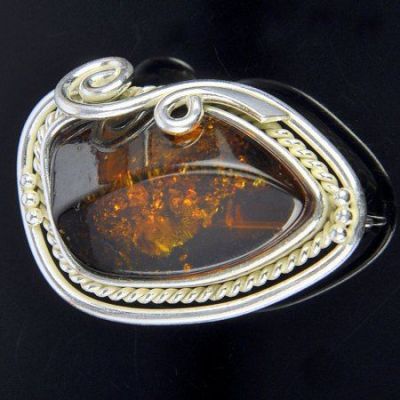 Брошь-кулон Янтарь "Солнечная фантазия" арт.ЯК-272