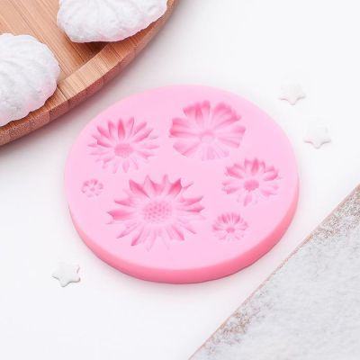 Молд силиконовый «Цветы», 8×1 см, цвет МИКС