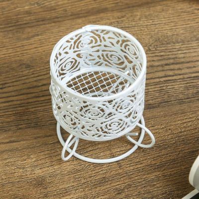 Подсвечник металл 1 свеча "Розочки" белый 6,3х6,7х6,7 см