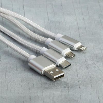 Набор аксессуаров для автомобиля «Самый лучший водитель в мире», 5 в 1 (магнитный держатель, USB-адаптер, кабель для зарядки, табличка для номера, фигурка в дефлектор)