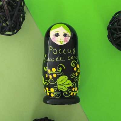 Матрёшка 3-х кукольная «Минимализм», зелёная