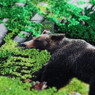 Панно на спиле "Мишка в лесу", 60 см, каменная крошка, вертикальное