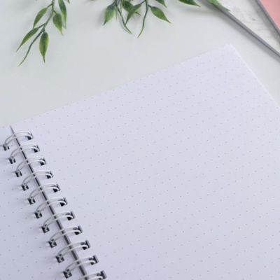 Набор: ремень для часов, ежедневник и чехол для наушников «Время быть счастливой», 20 х 22 см