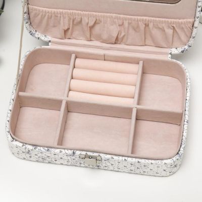 Шкатулка кожзам для украшений "Цветочная с блёстками" 5,6х14,7х21 см