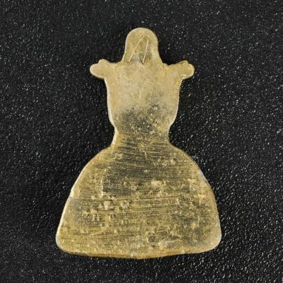 Фигура с подвесом  "Платье" латунь, 12х8х1 см