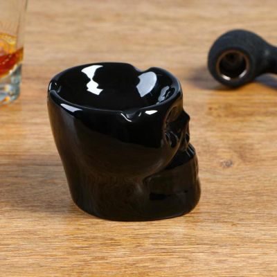 Пепельница "Череп" 8х9 см