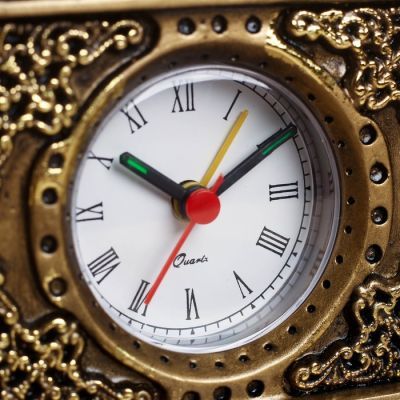 Часы настольные "Эвтерпа", цвет золото, 26х11.5х7.5 см микс