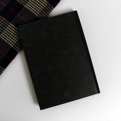 Набор "Этому миру нужны герои", теплый шарф и ежедневник