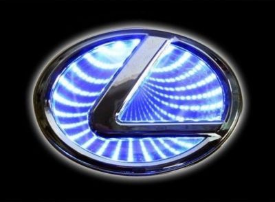 Эмблема LEXUS с белой подсветкой