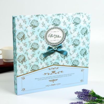 Фотоальбом на 600 фото 10х15 см "Цветочный фон" в коробке МИКС 33,5х33,5х5,8 см