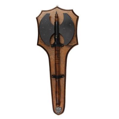 Макет двойного боевого топора на панели "Русский богатырь"