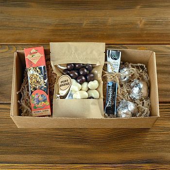 Набор сладостей в подарочной упаковке «С 23 февраля» №17