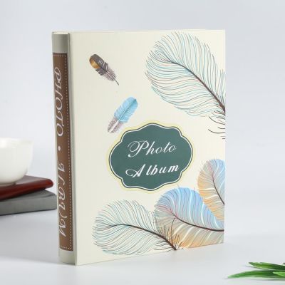 Фотоальбом на 200 фото 10х15 см "Пёрышки" серебр.обводка, в коробке МИКС 26х20,5х5,5 см