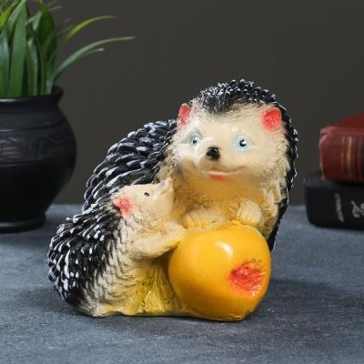 Копилка "Два ежика" 14см