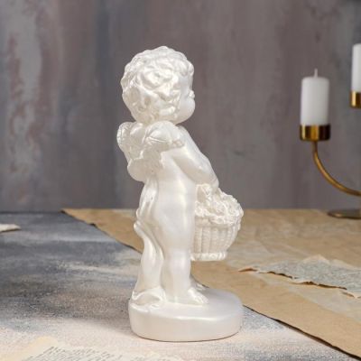 Статуэтка "Пара ангелов с корзиной цветов", перламутровая, 26 см