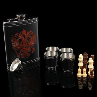 Набор 7 в1: фляжка 8 oz с Гербом, 4 рюмки, воронка, шахматы, 18 х 24 см