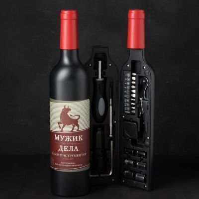 Набор инструментов в формовой бутылке "Мужик дела", 22 предмета
