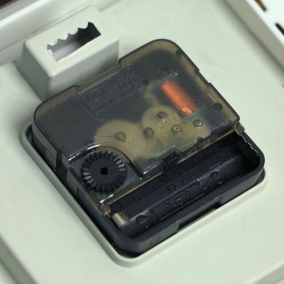 Часы настенные, серия: Фото, "Клетка", 4 фоторамки, белые, 38х62 см, микс