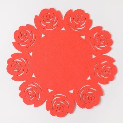 Салфетка декоративная Доляна"Цветы" цвет розовый,d 30 см, 100% п/э, фетр