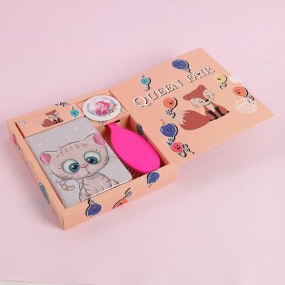 Подарочный набор «Детский», 3 предмета: зеркало, массажная расчёска, ежедневник, рисунок МИКС